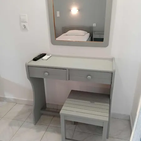 Dennis Apartment *